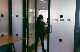 利用AI开发生物武器？Anthropic称阻止多起相关企图